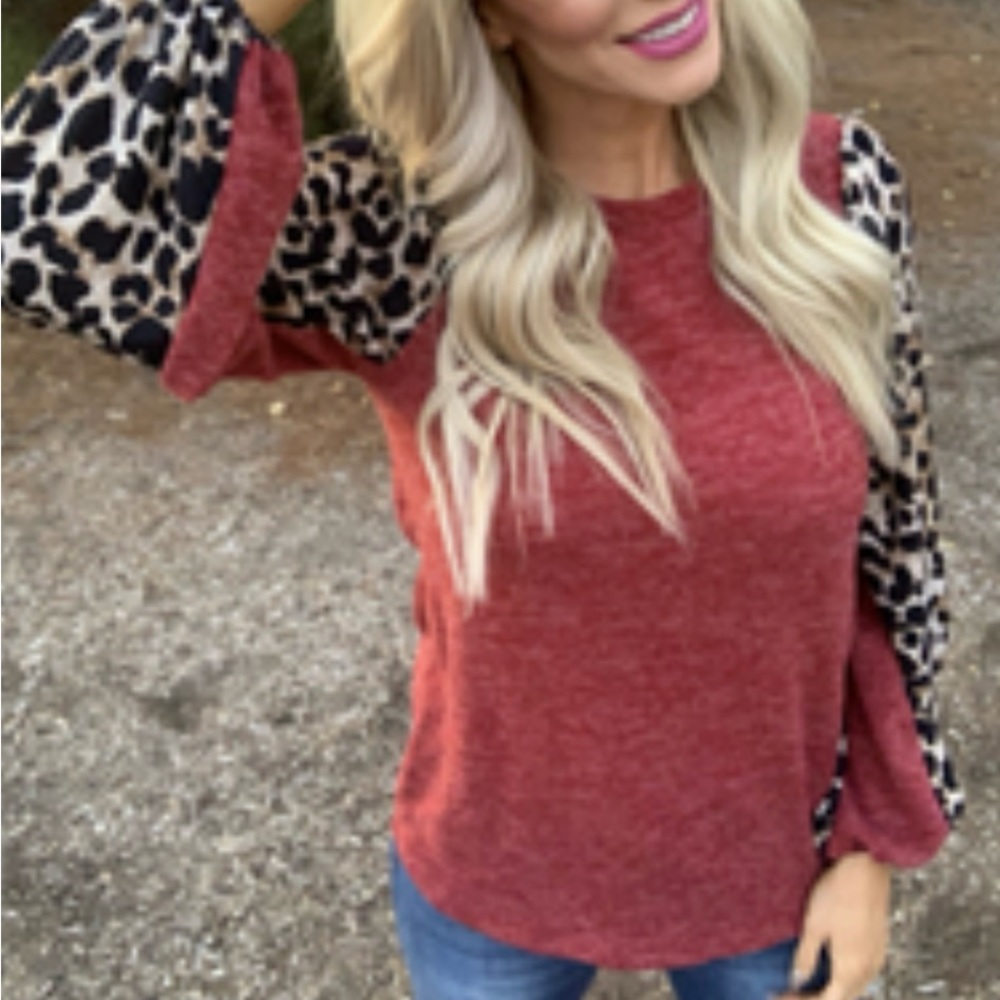 Lime n Chili Rust Lightweight Sweater with Leopard Balloon Sleeves Size S NWT